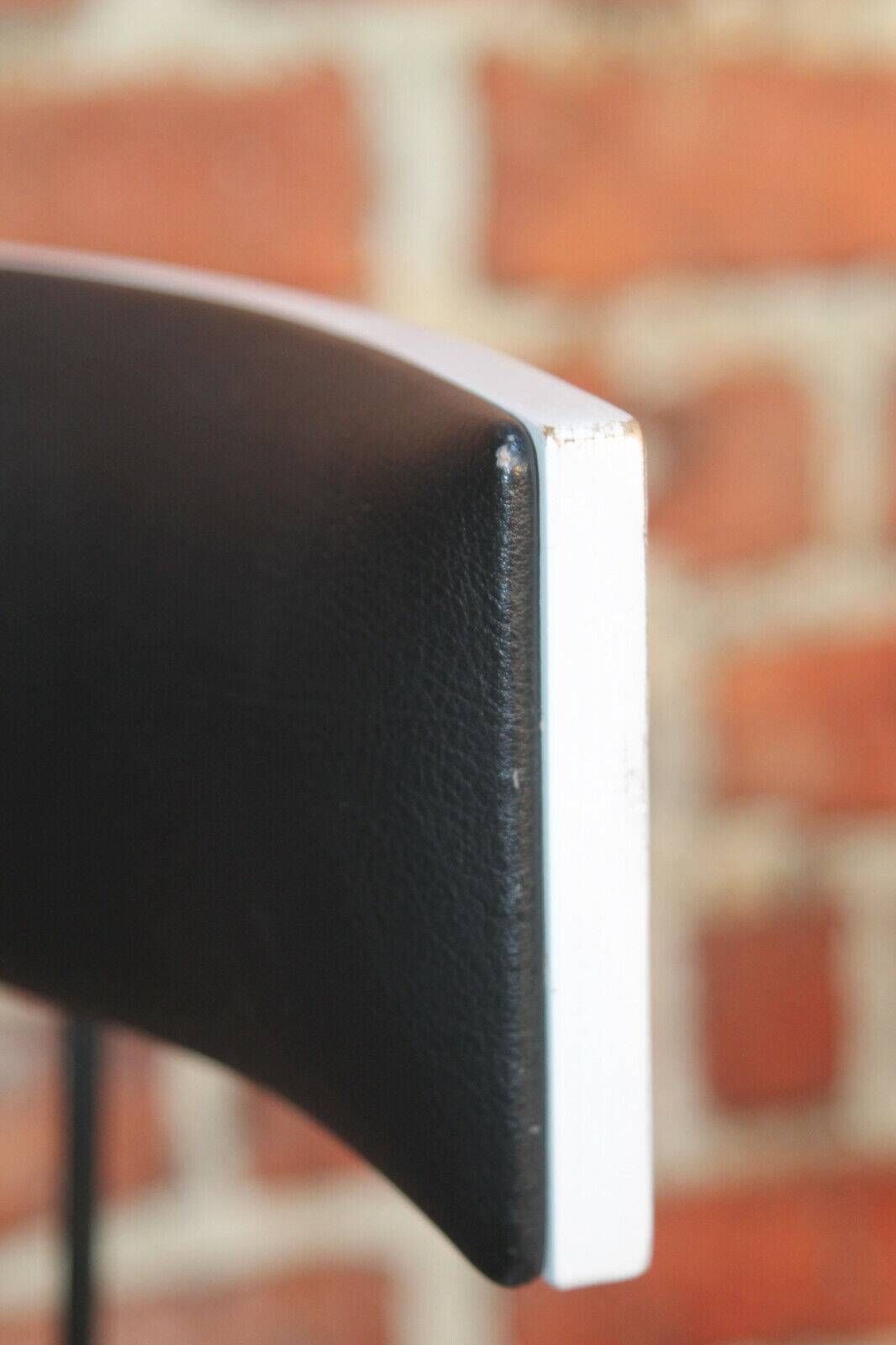 Chaise wilmotte modèle nolita 2010