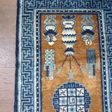 Tapis chinois ancien fait à la main