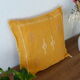 Coussin marocain jaune en soie de cactus