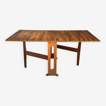 Table en bois vintage pliante