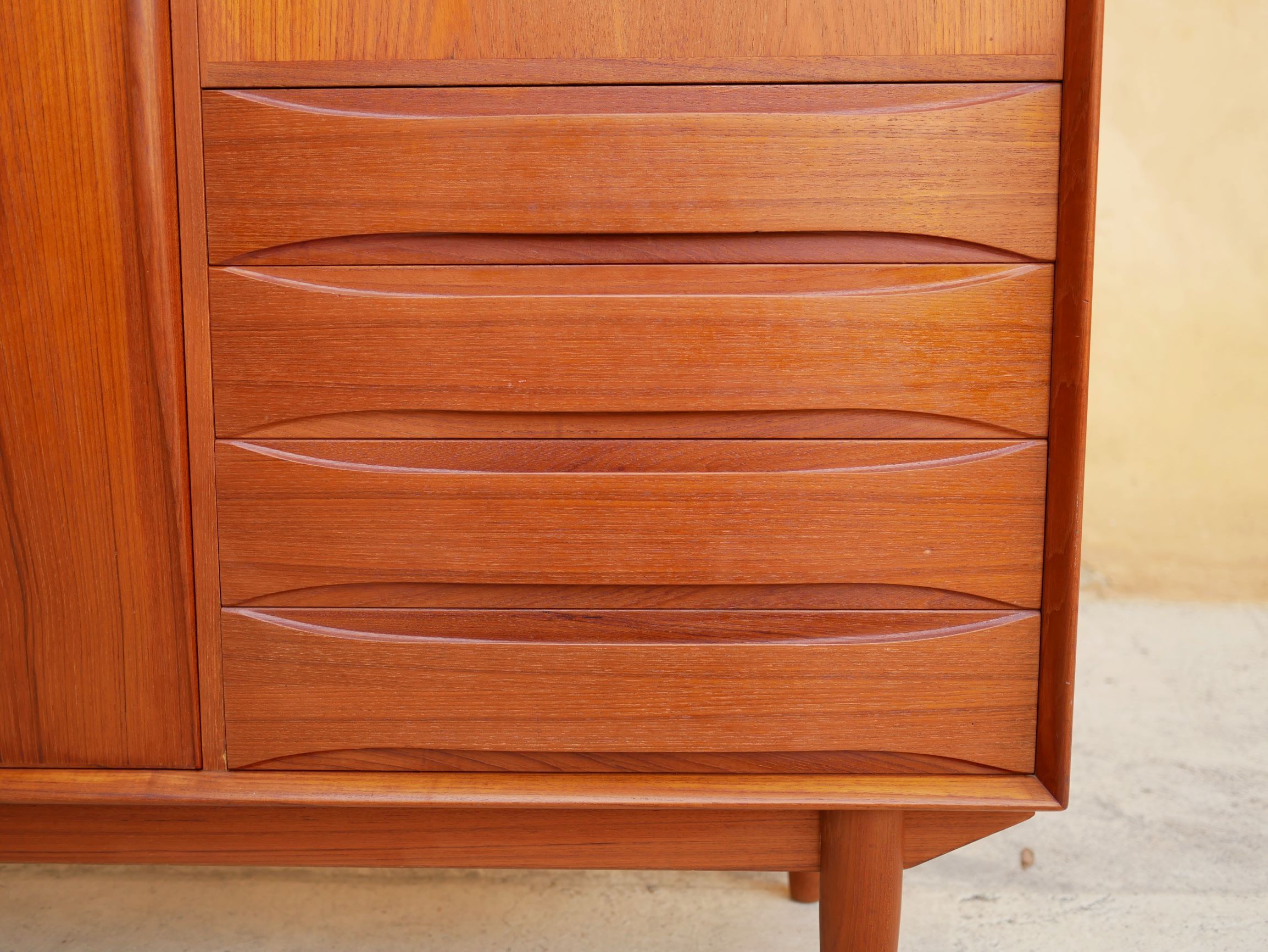 Scandinavian buffet teak bar by A. Vodder for Dyrlund Editions