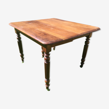 Table in Cherry