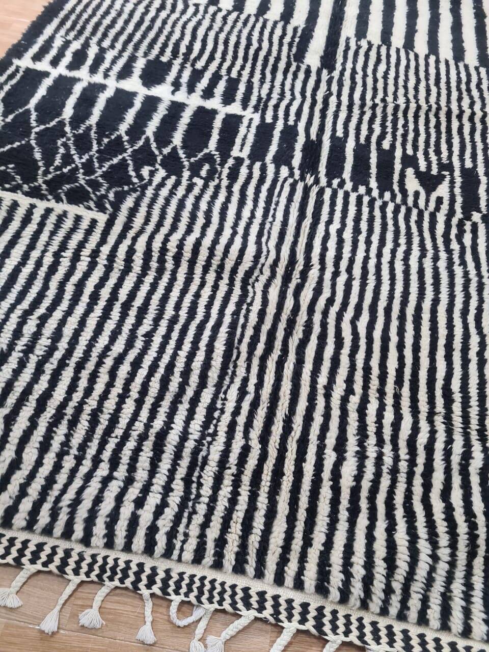 Handmade Berber wool rug 300X200 cm
