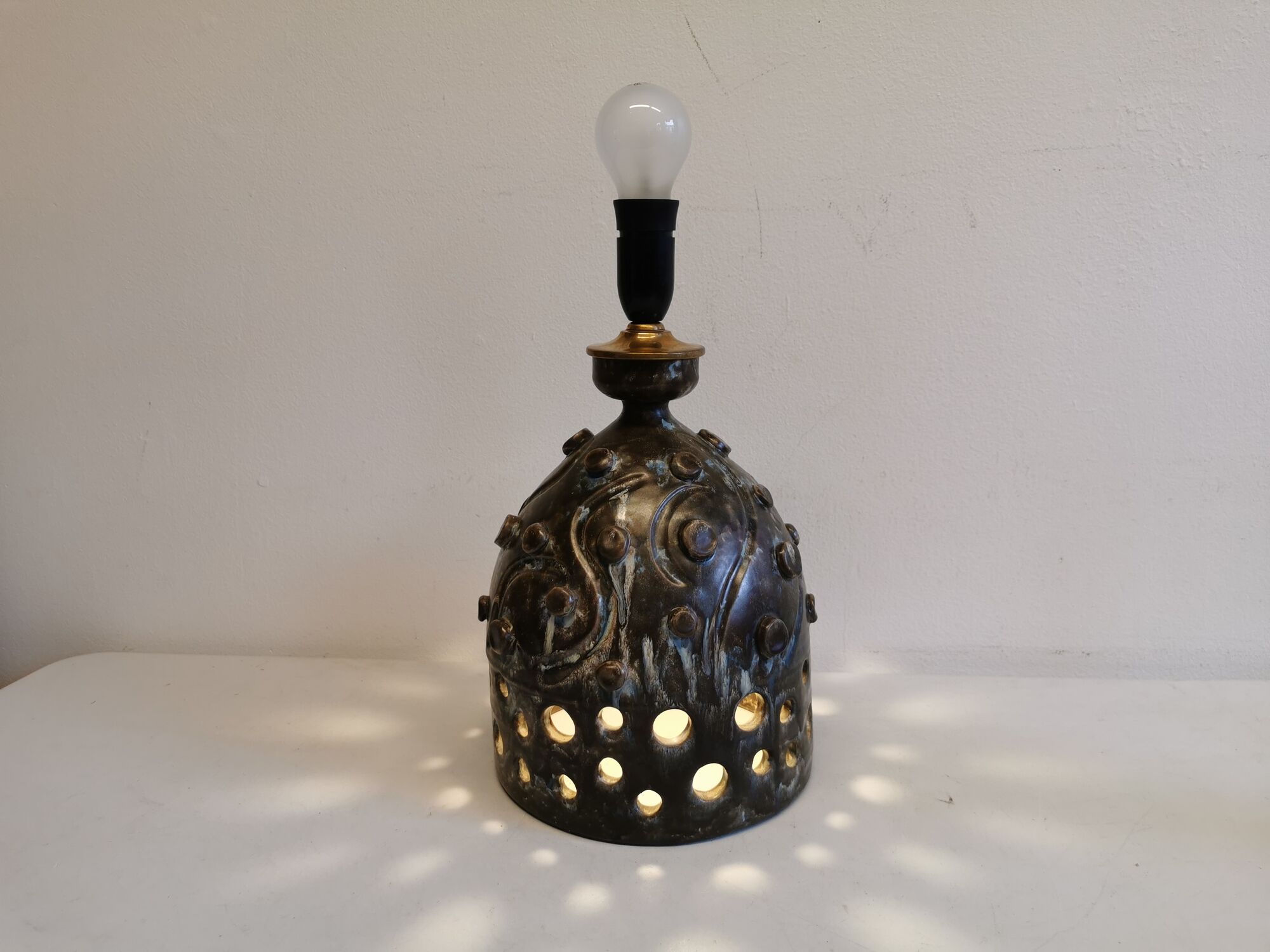 Ceramic table lamp, from Danish Leif Holm. with two light sources