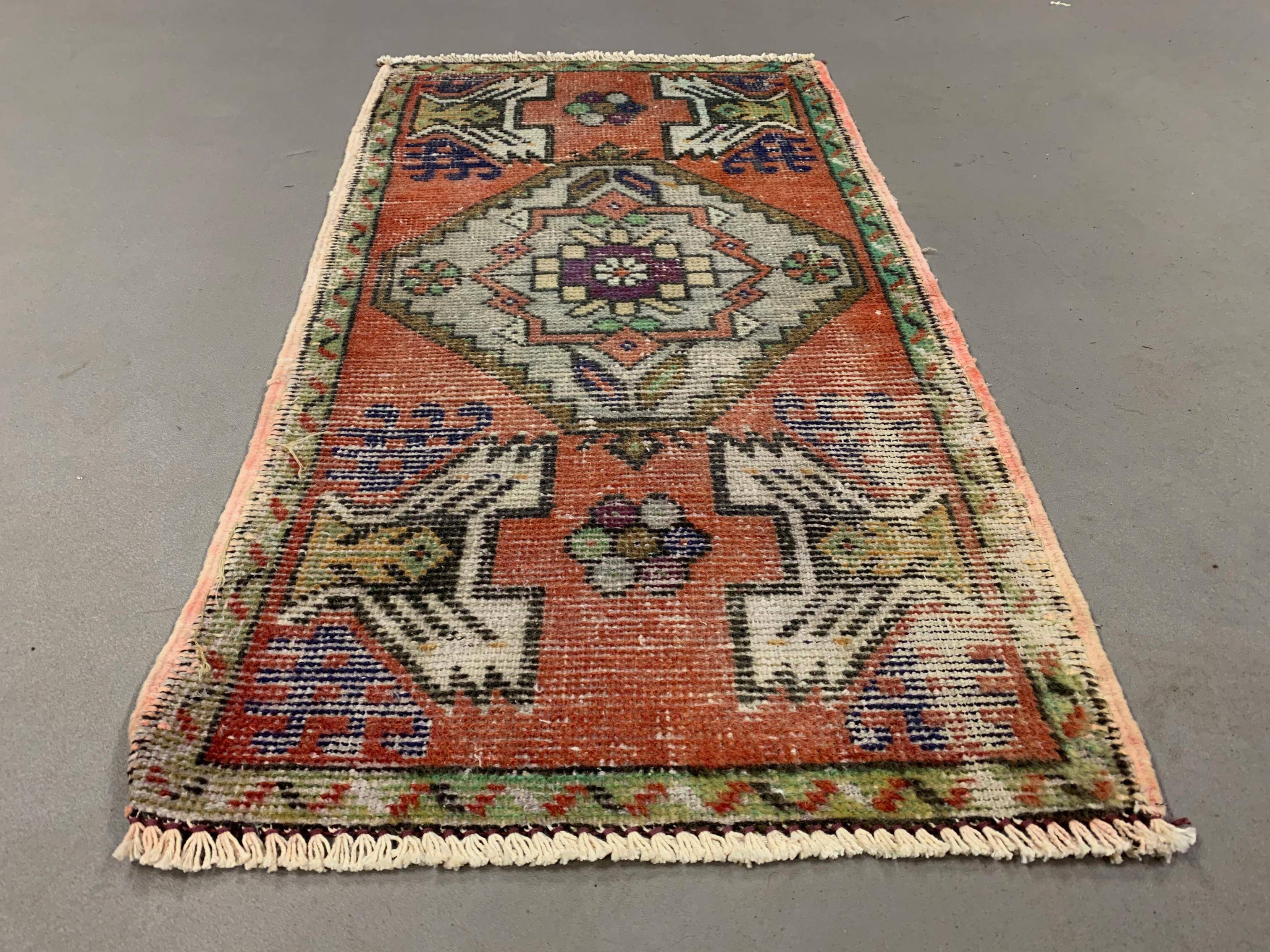 Small Vintage Turkish Rug 98x53 cm, Short Runner, Tribal, Shabby, Mini Carpet