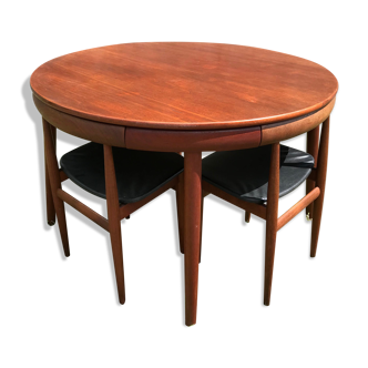 Table and 2 chairs Hans Olsen