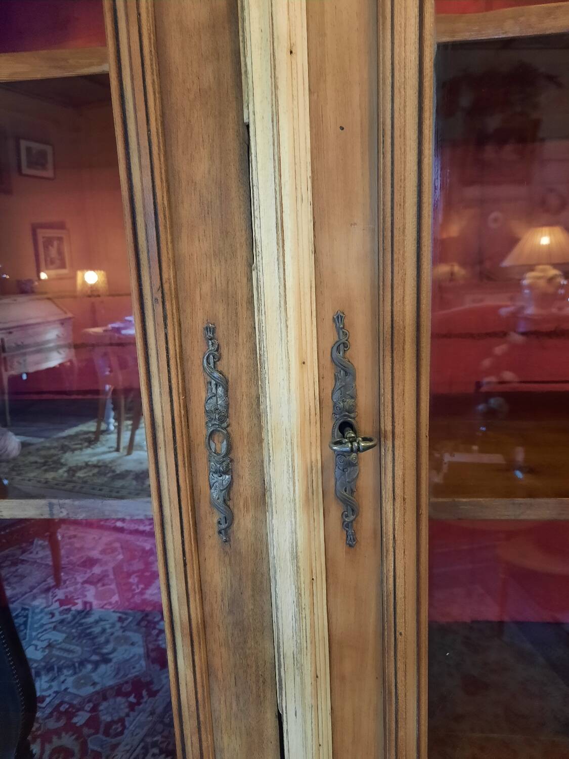 Display cabinet