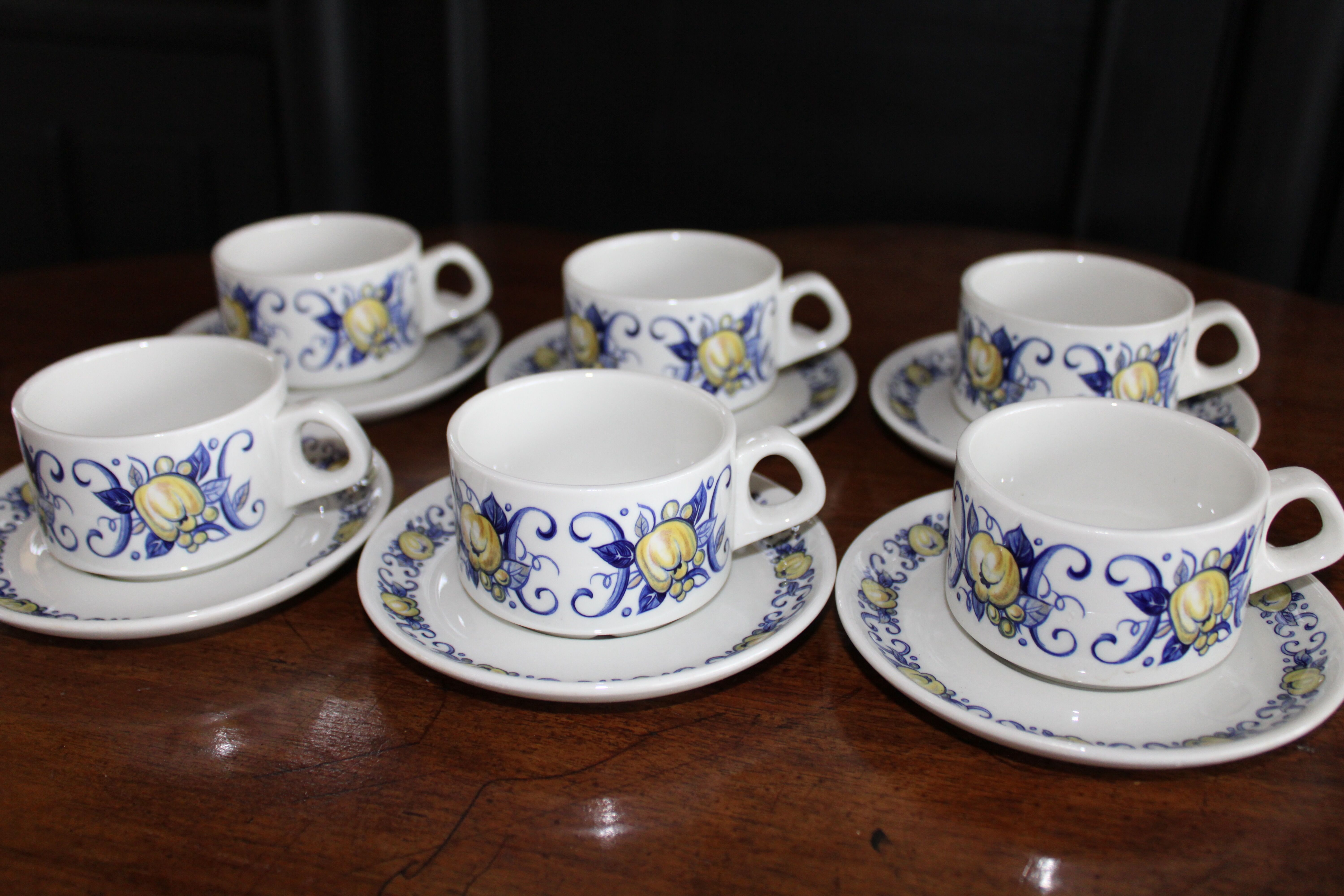 Villeroy and Boch Cadiz Clacquesin porcelain espresso cups