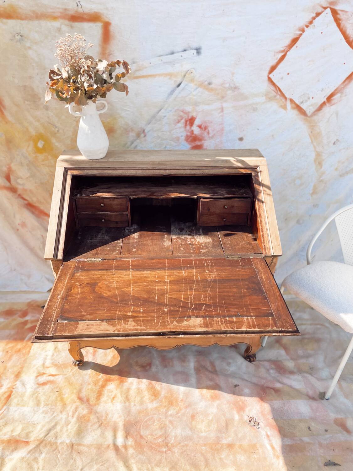 Secrétaire classique vintage bois décapé