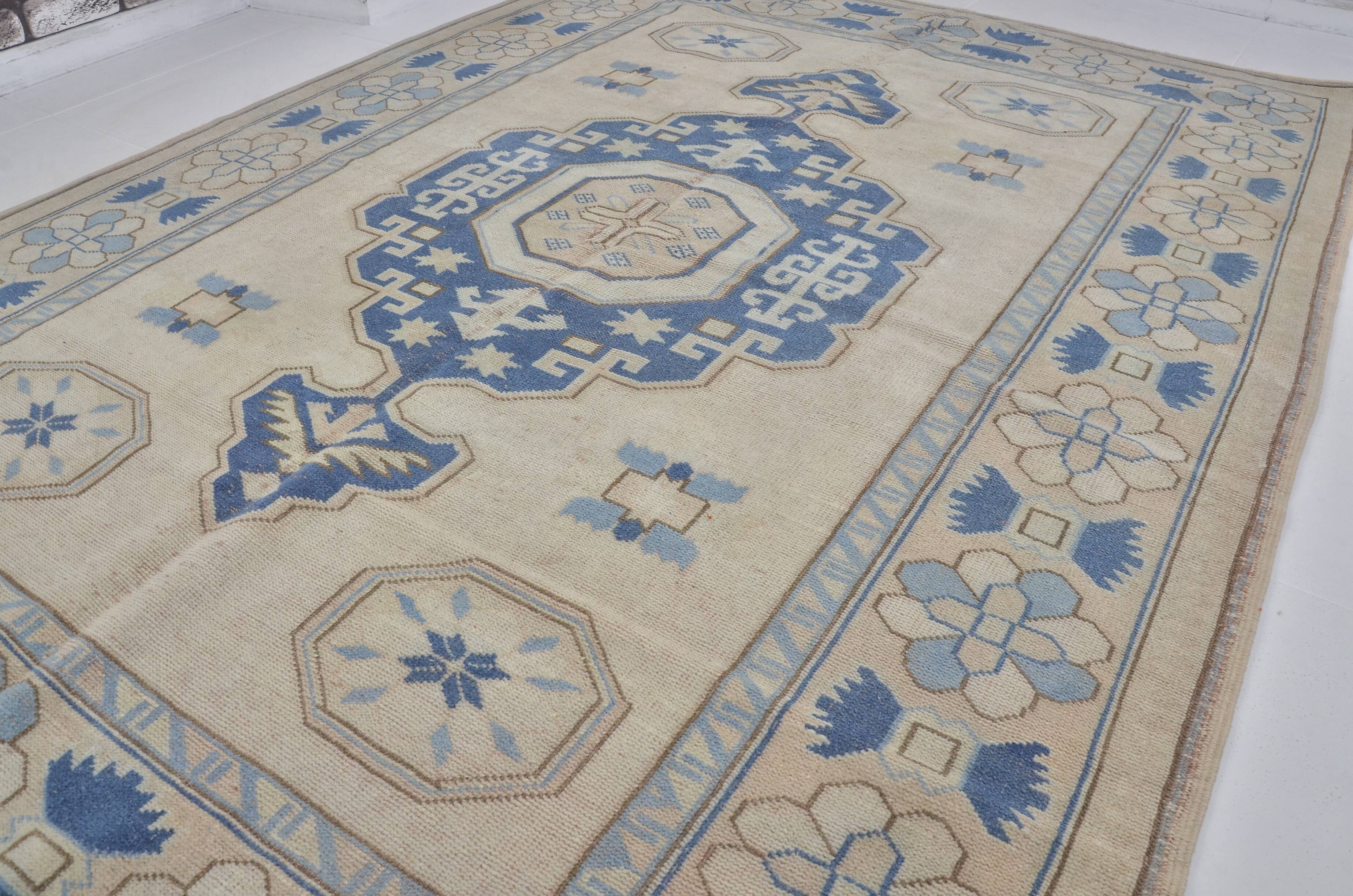 Oushak Vintage Floor Handknotted Rug sku1170