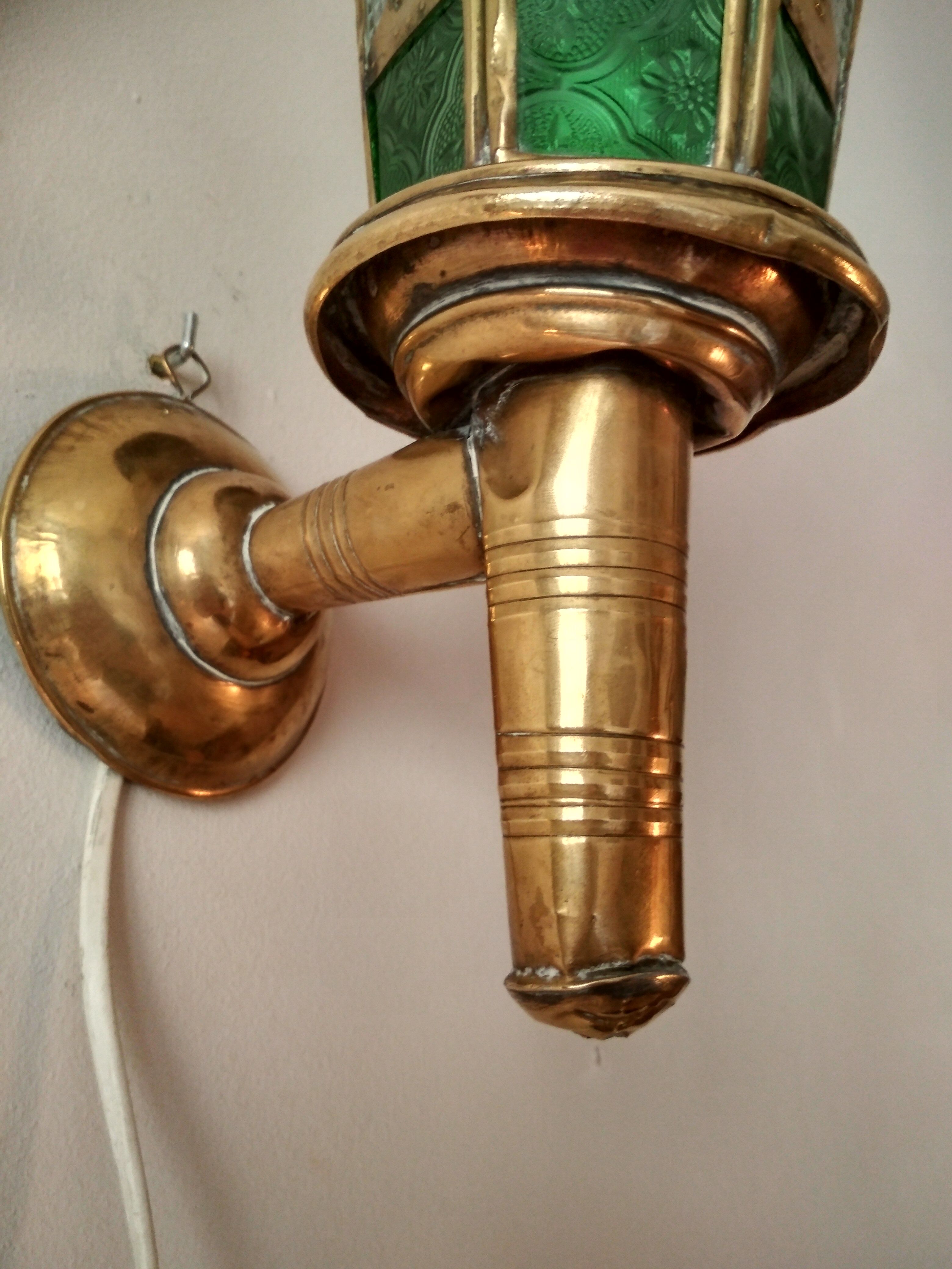Moroccan lantern wall lamp in brass, glass and colored stained glass windows