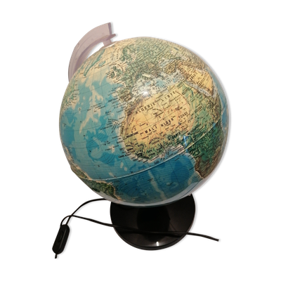 Globe terreste lumineux