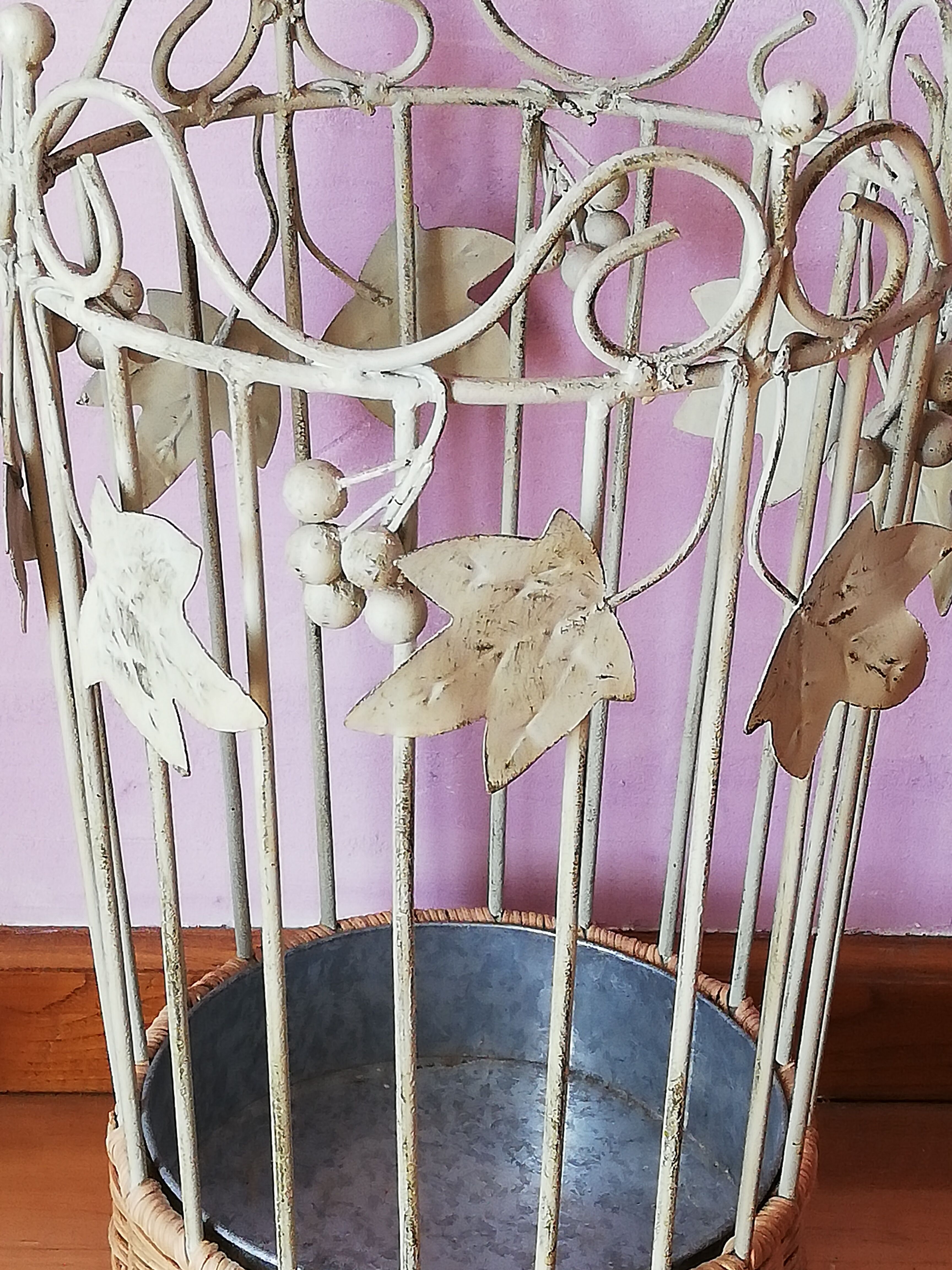 Vintage umbrella holder