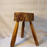 Brutalist tripod stool - French popular craftsmanship from the 20th century