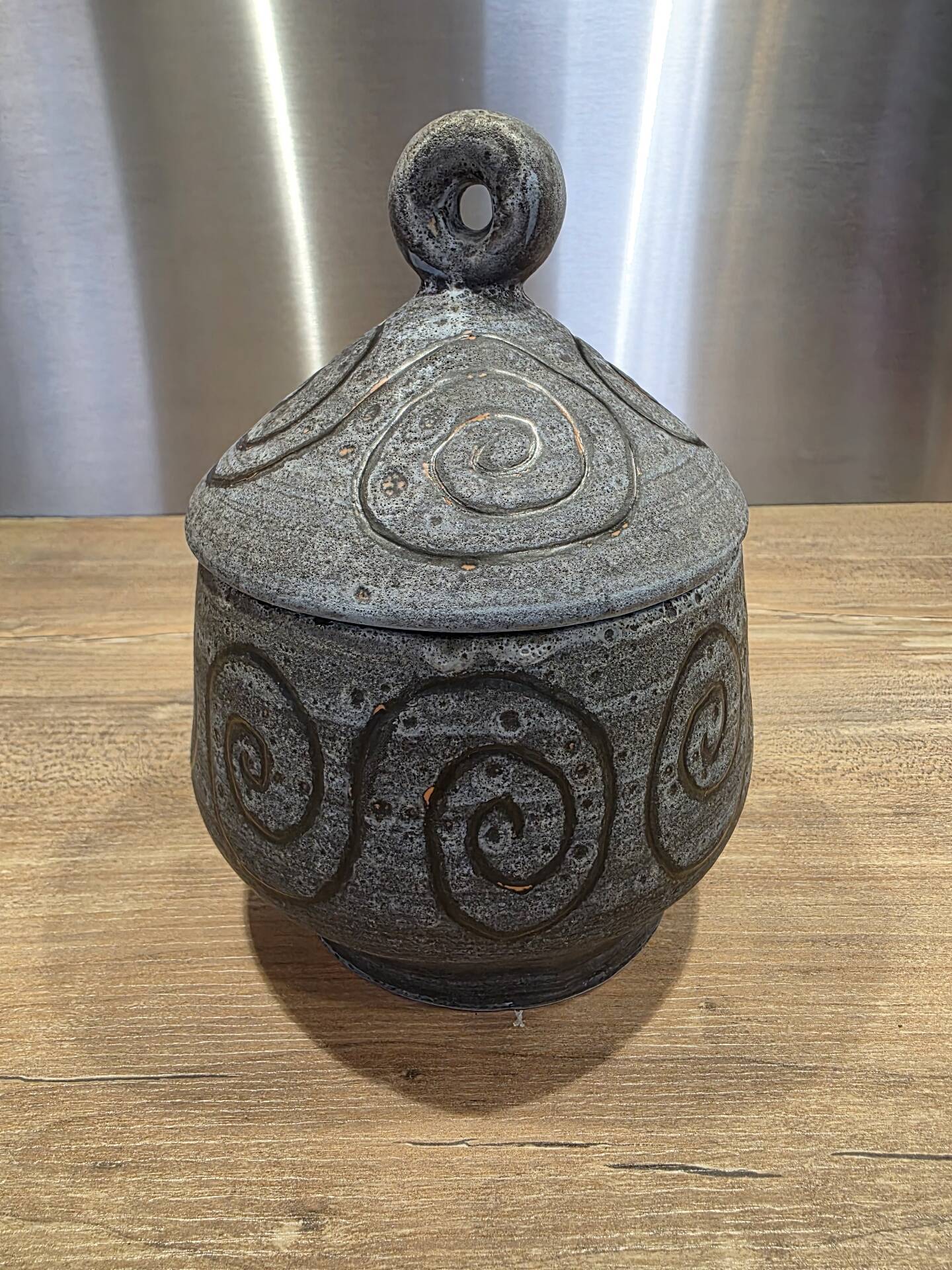 Covered box / Ceramic sugar bowl Vallauris Agnès Escala 1960s