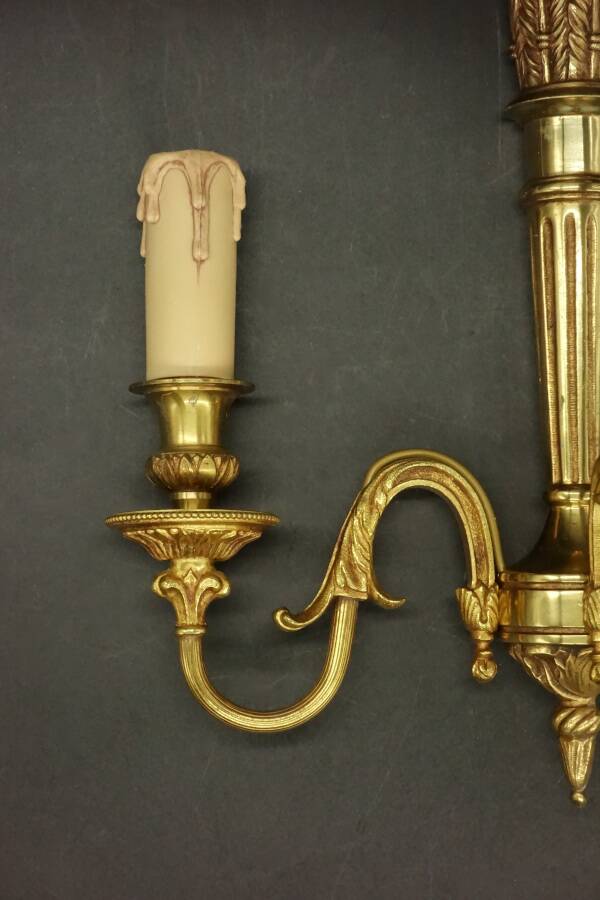 Pair of wall sconces in the style of Louis XVI - gilded bronze