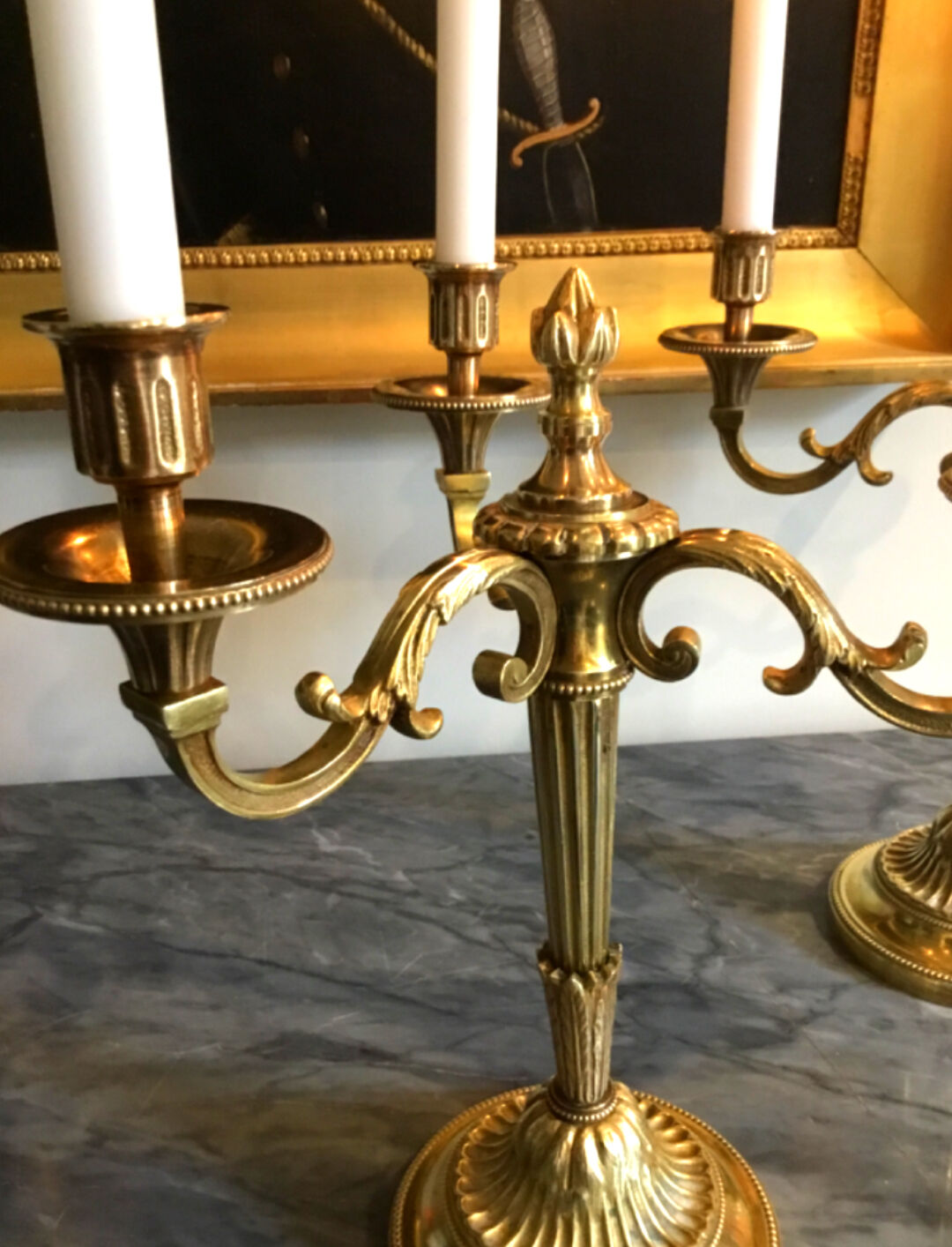 Paire de candélabres en bronze doré et ciselé style Louis XVI