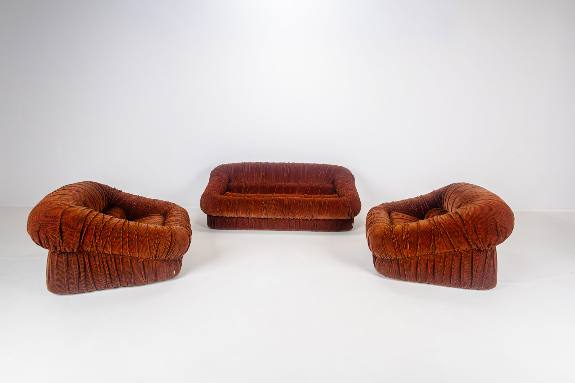 Piumino seating set designed by De Pas, D’Urbino & Lomazzi for Dall’Oca