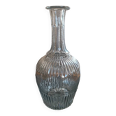 Carafe vintage en verre pressé