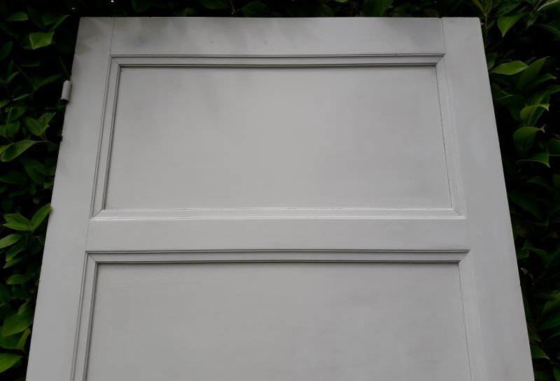 Porte vintage panneautée