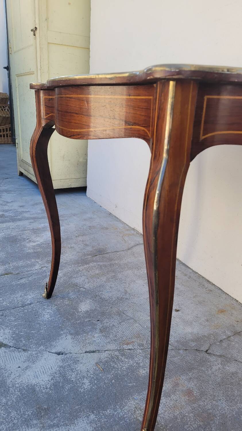 Napoleon III violin-shaped middle desk table 19th in marquetry