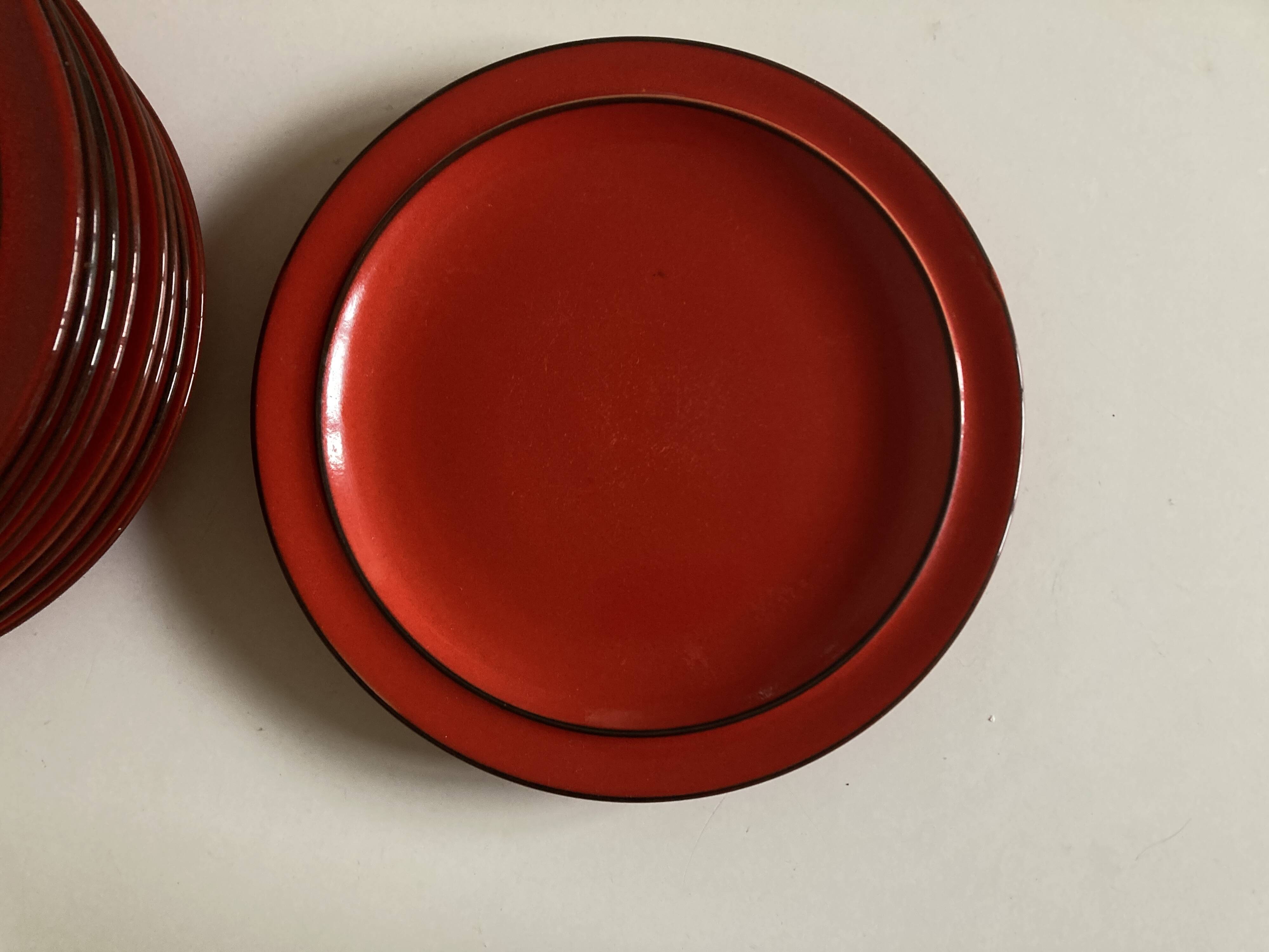 Set of 10 plates Hertha Bengtson Rosenthal 1970 in red stoneware.