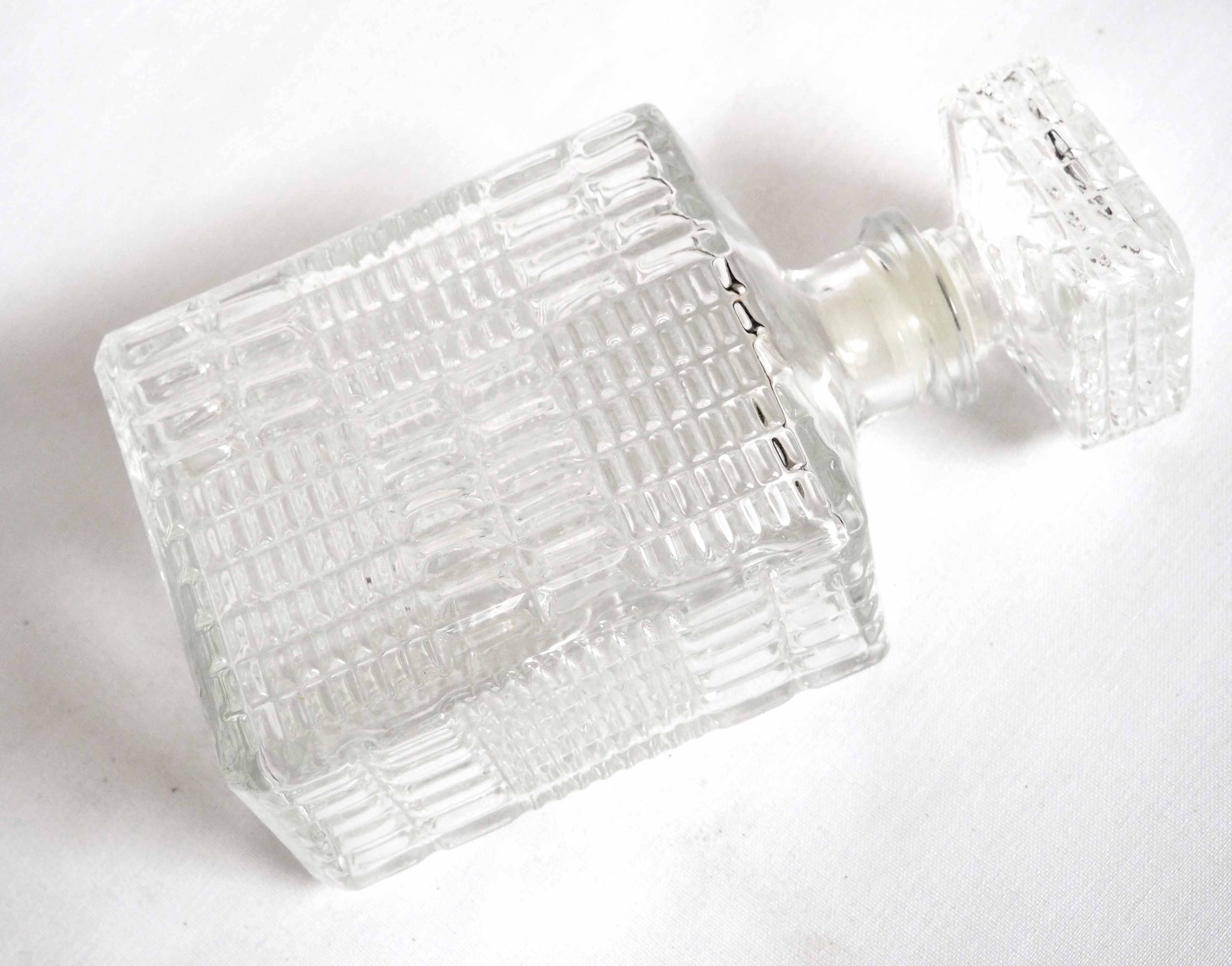 Rectangular whiskey decanter