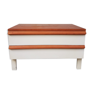 Late mid century low chest of drawers by Uniflex