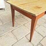 Farm table