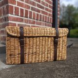 Retro wicker trunk 💐