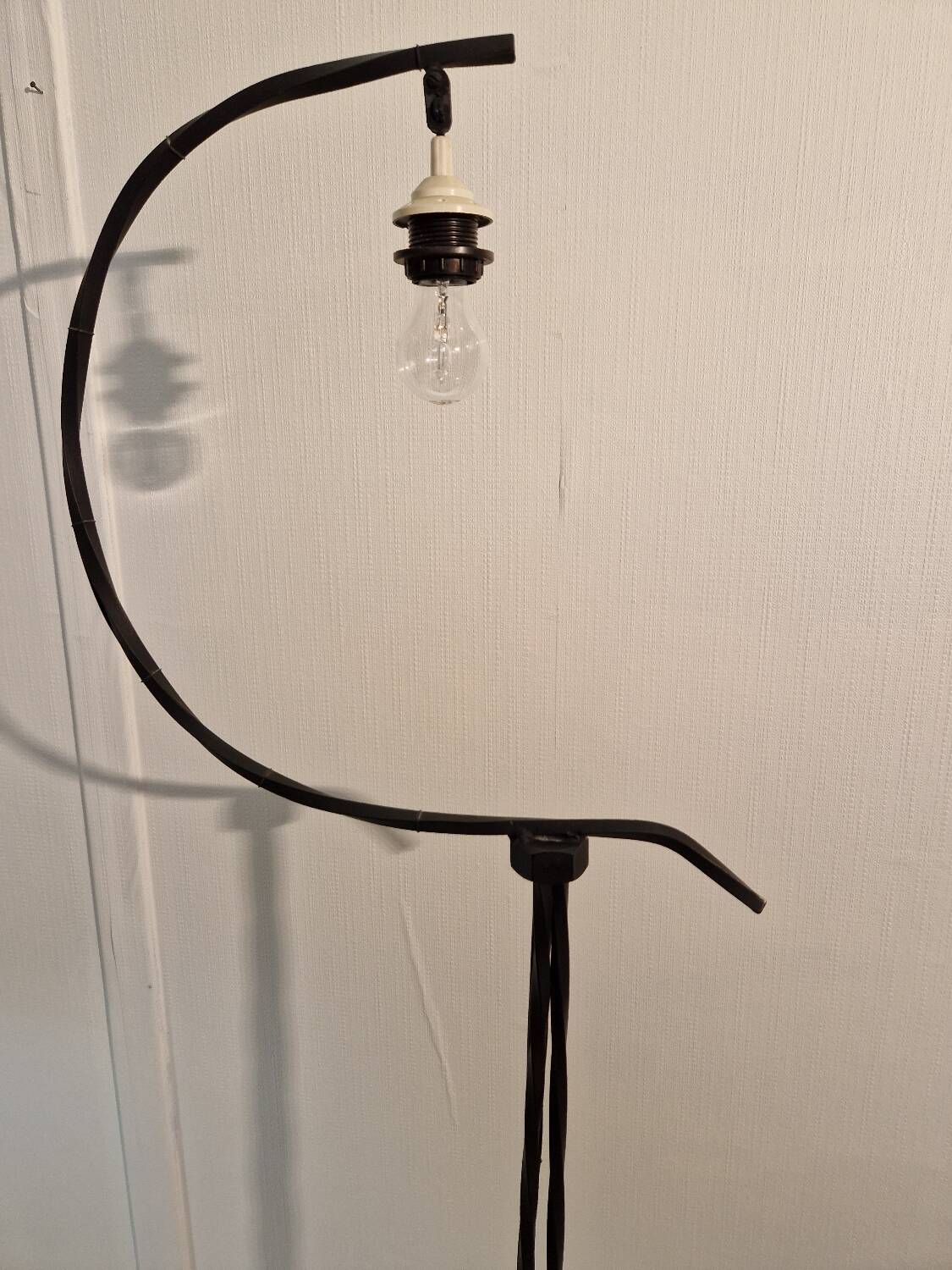 Twisted wrought iron floor lamp 1950 1960