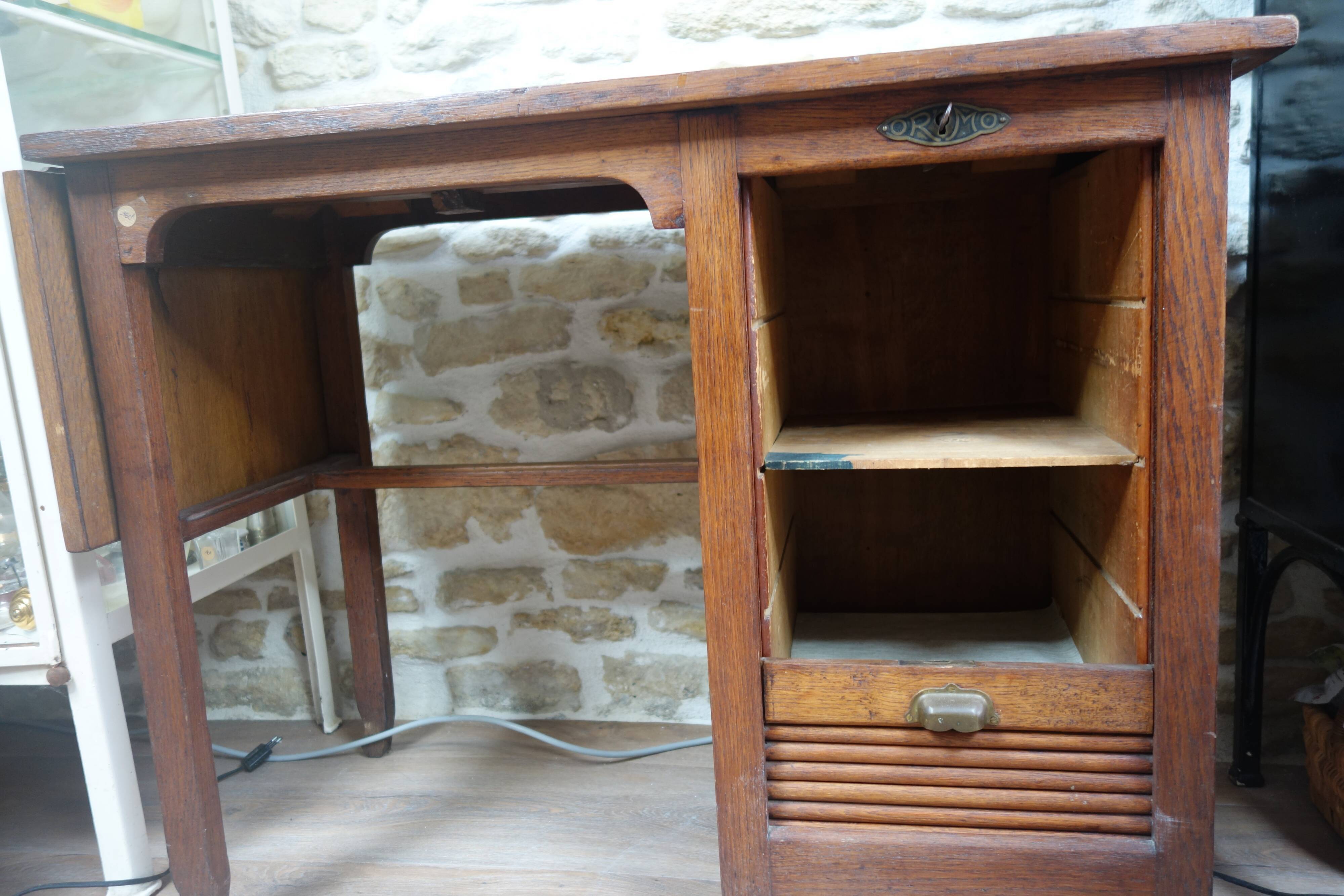 Bureau à rideau en bois avec tablette rabattable