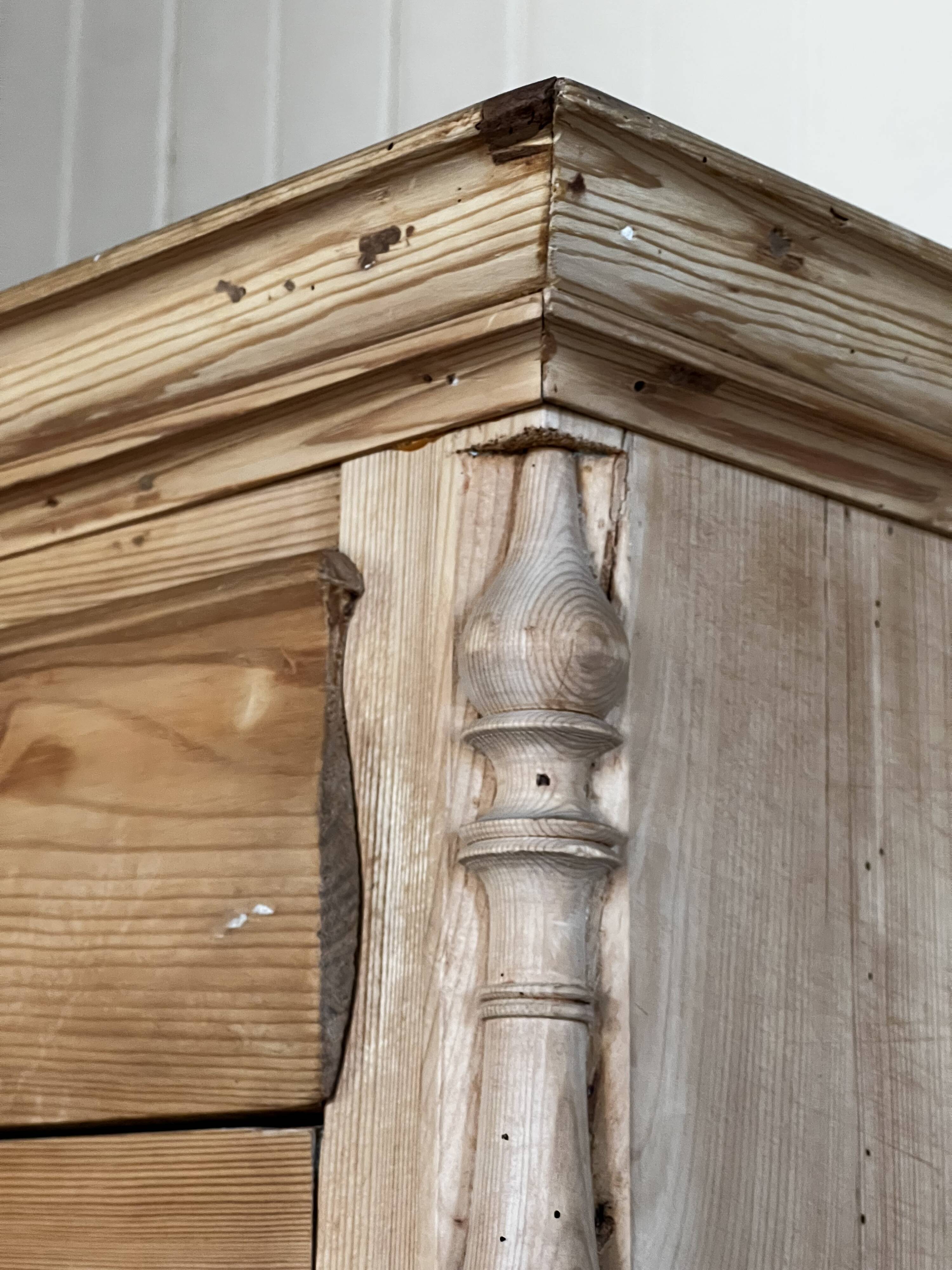 Large 19th century Scandinavian pine chest of drawers
