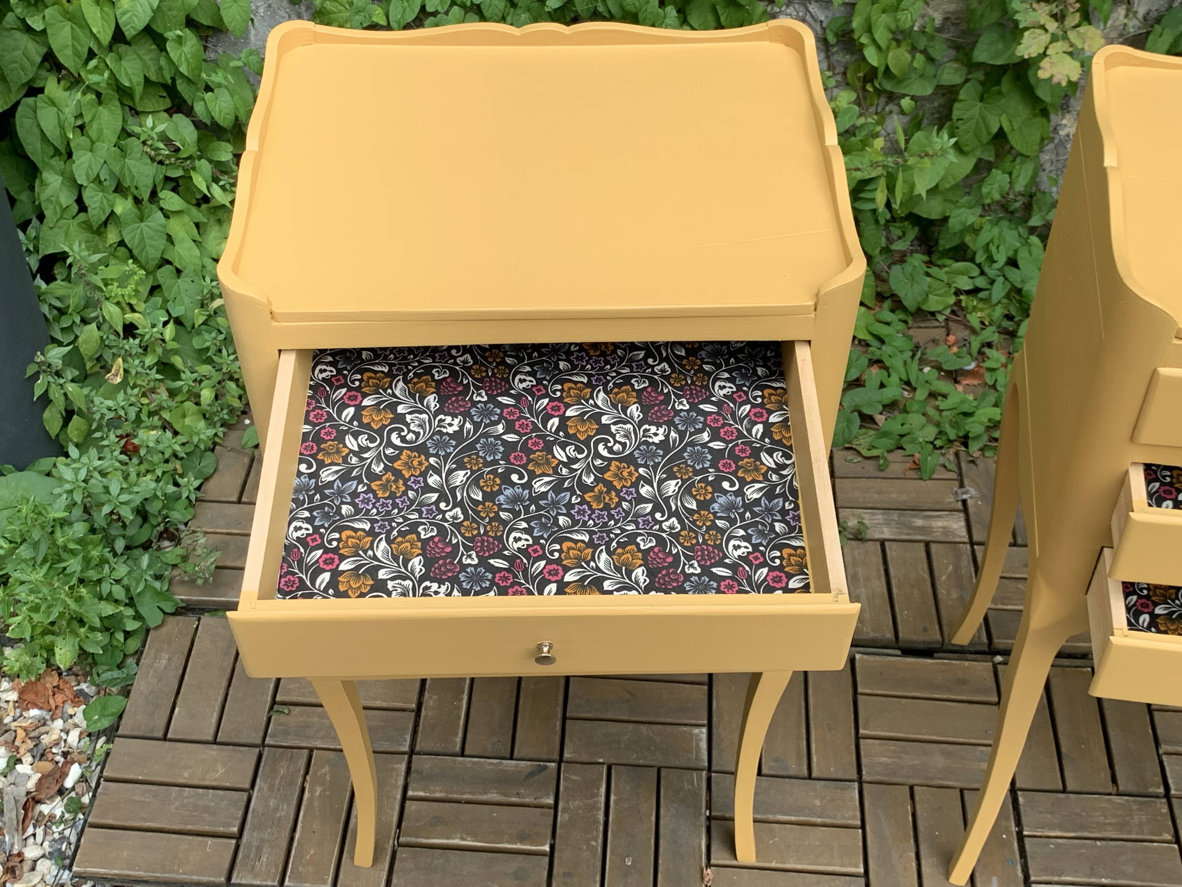 Pair of vintage Louis XV style bedside tables
