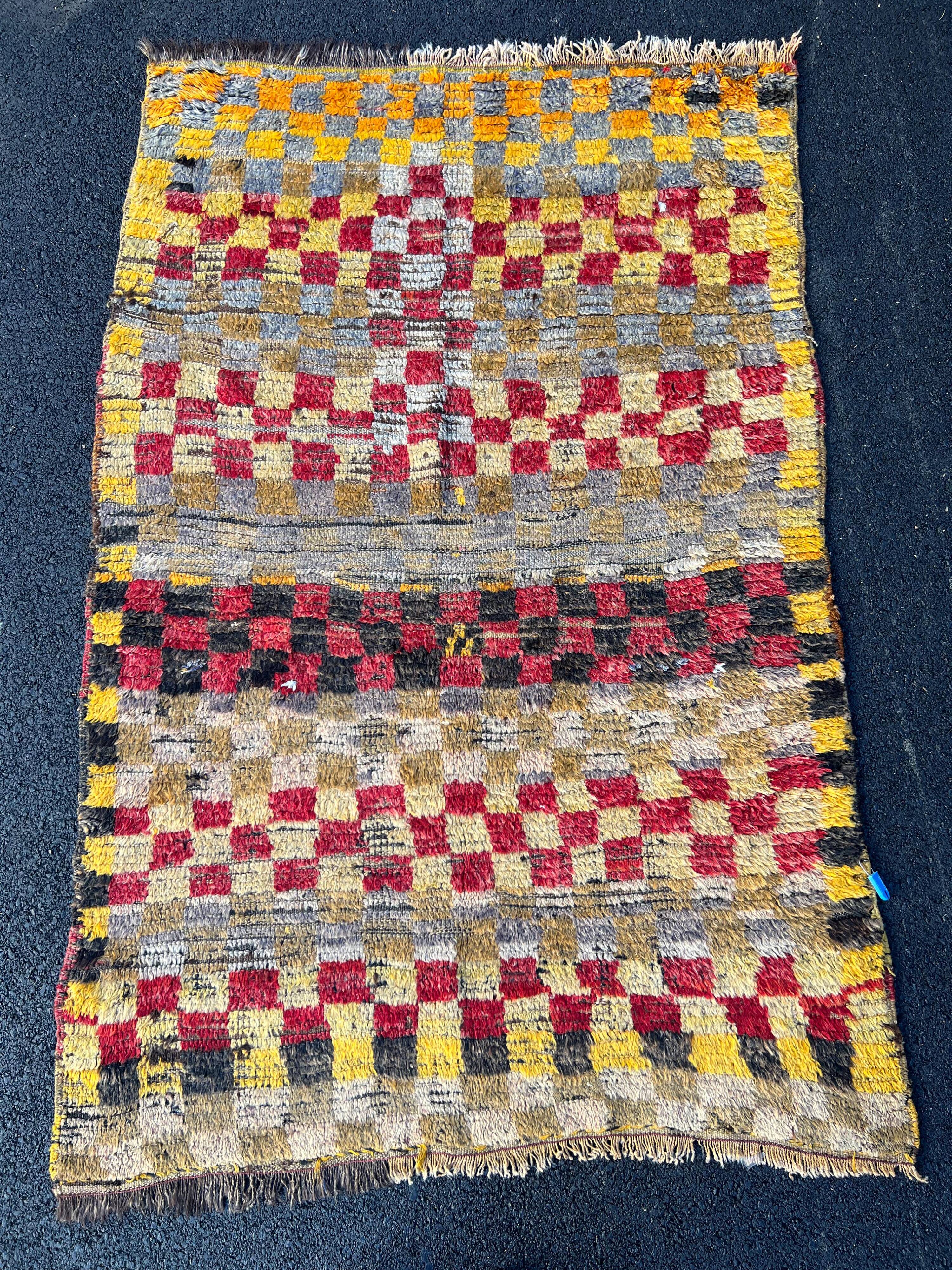 Tapis Tulu turc antique avec motif à carreaux
