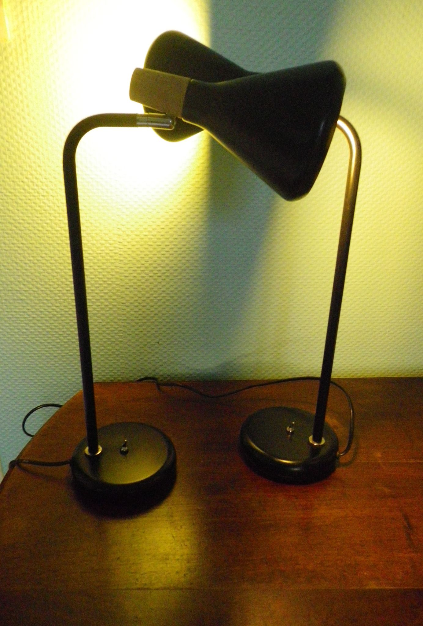 Lamps with tilting lampshade, Italian design from the 70s