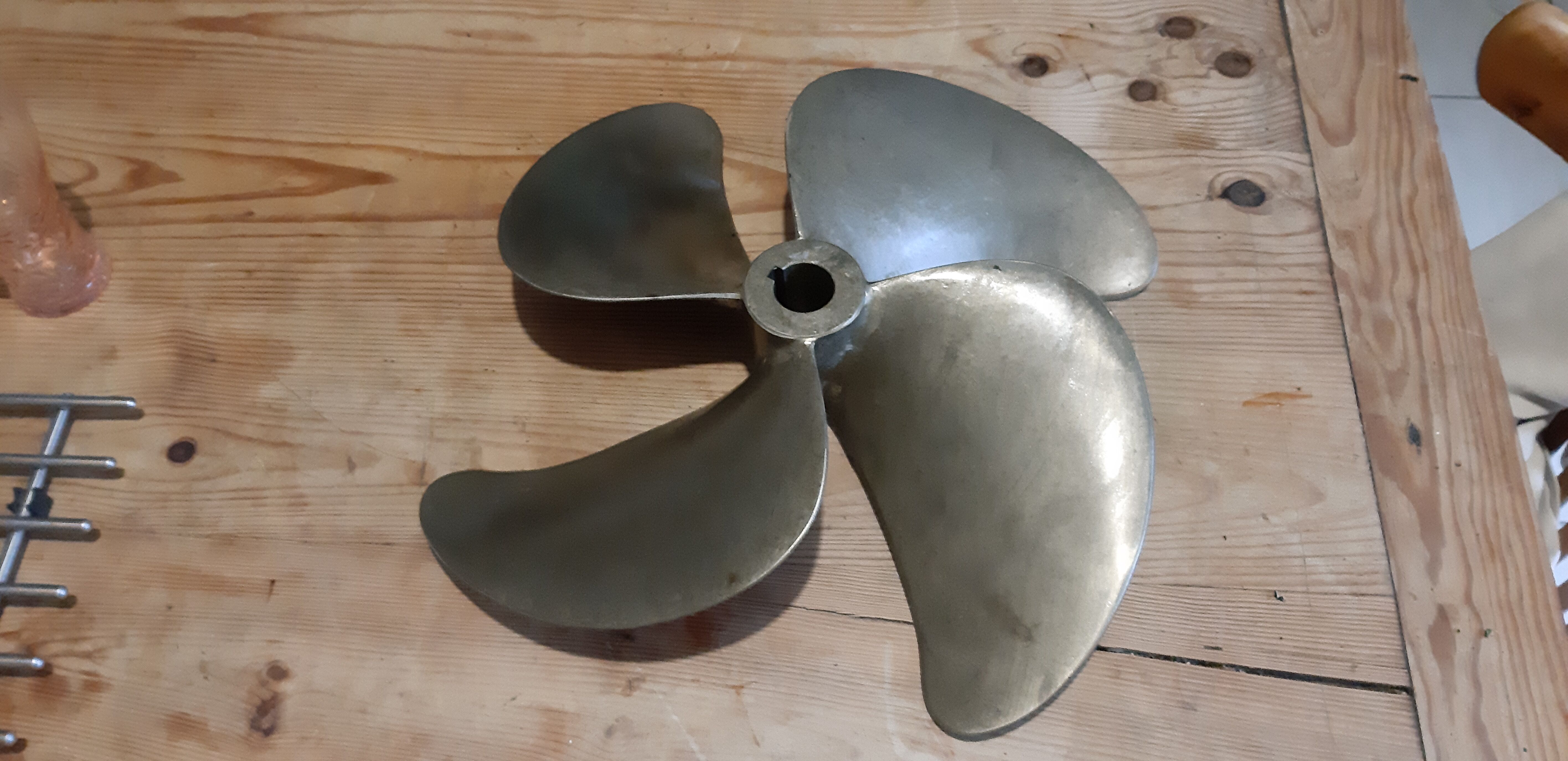Radice bronze boat propeller