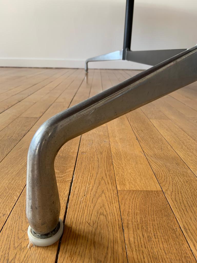 Rosewood table by Charles and Ray Eames, edition Herman Miller