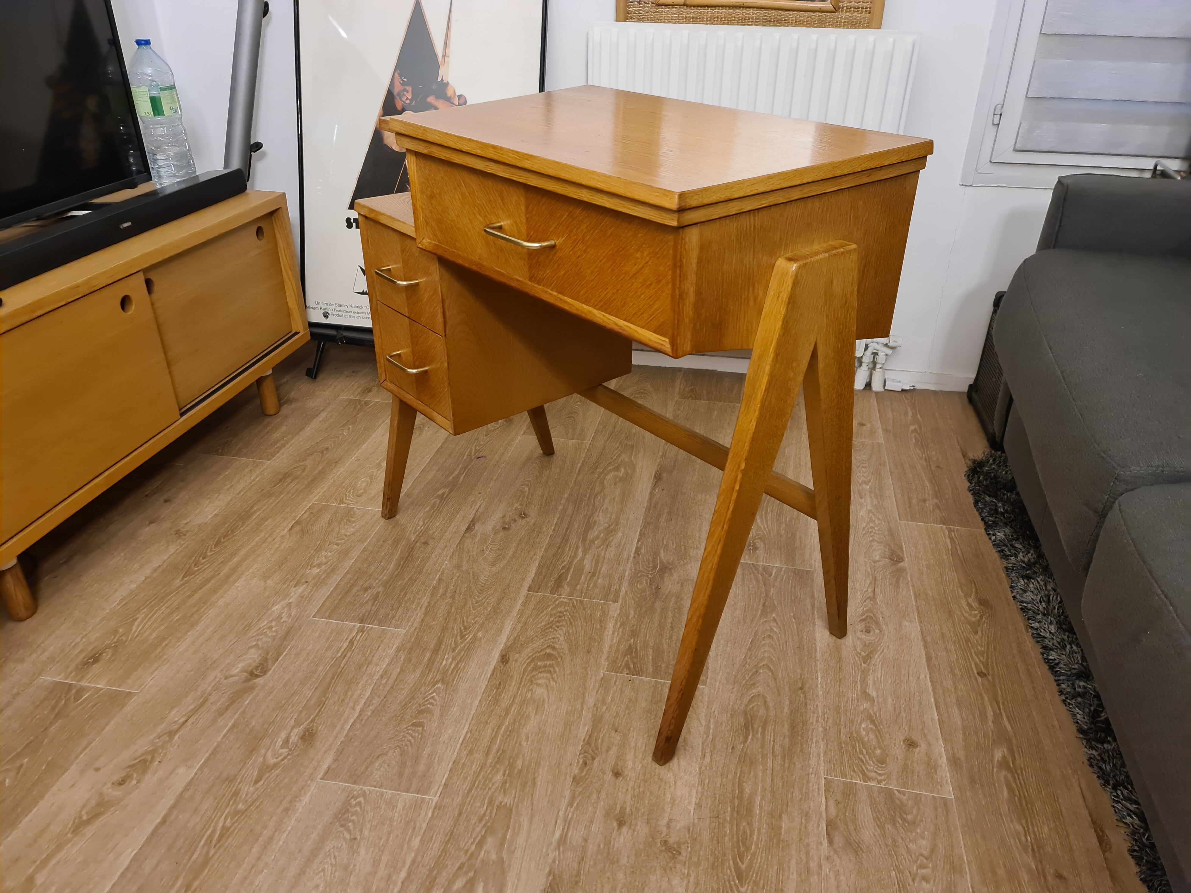 Vintage 1960 Scandinavian Singer sewing machine