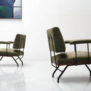 Paire de fauteuils lounge modernistes italiens des années 1950