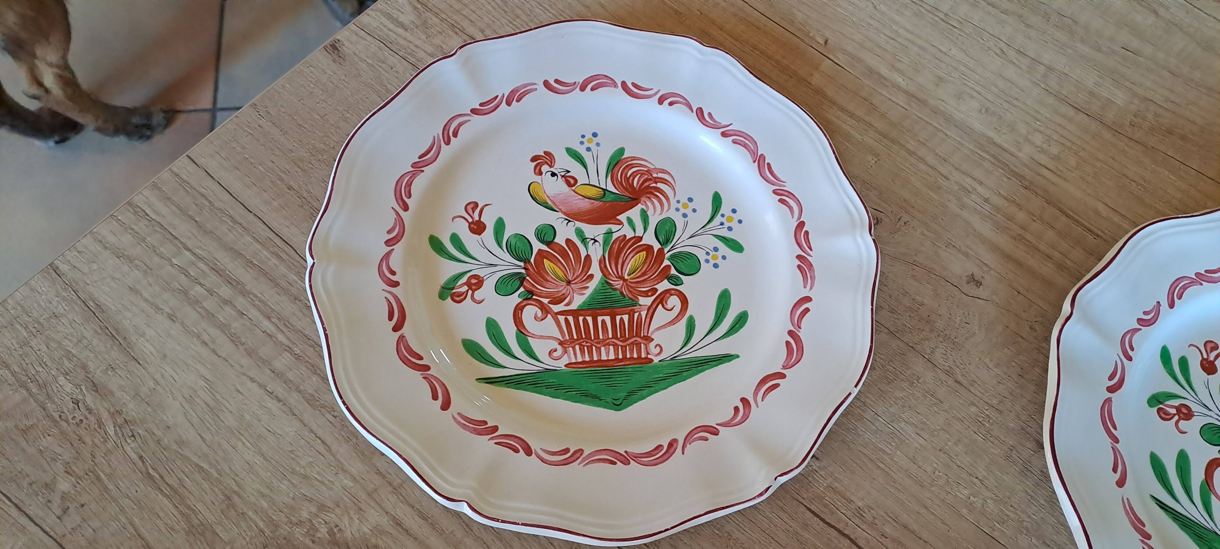 Set of 3 plates with Saint Clément rooster decoration