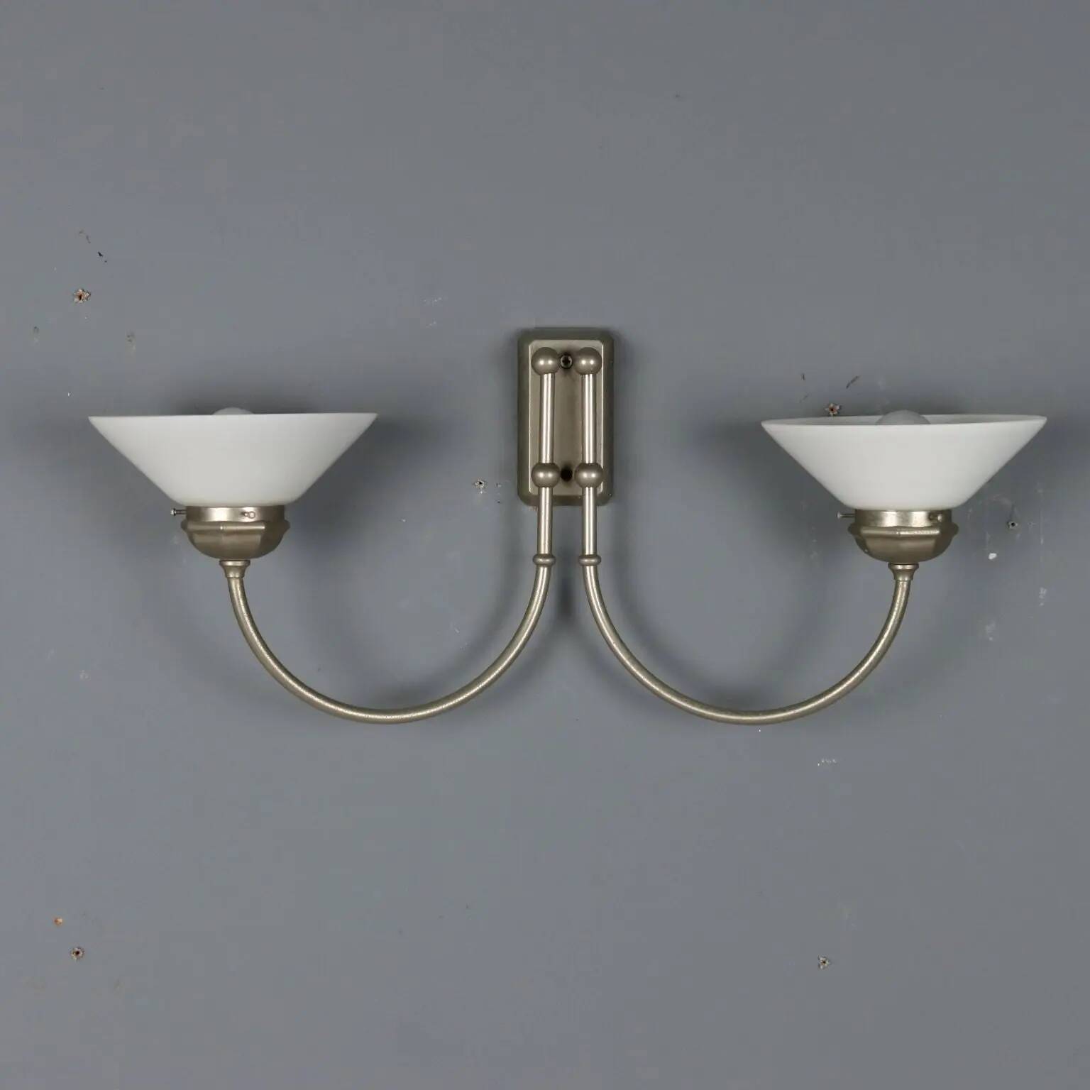 Vintage wall light in glass with double socket, Italian design from the 1960s.
