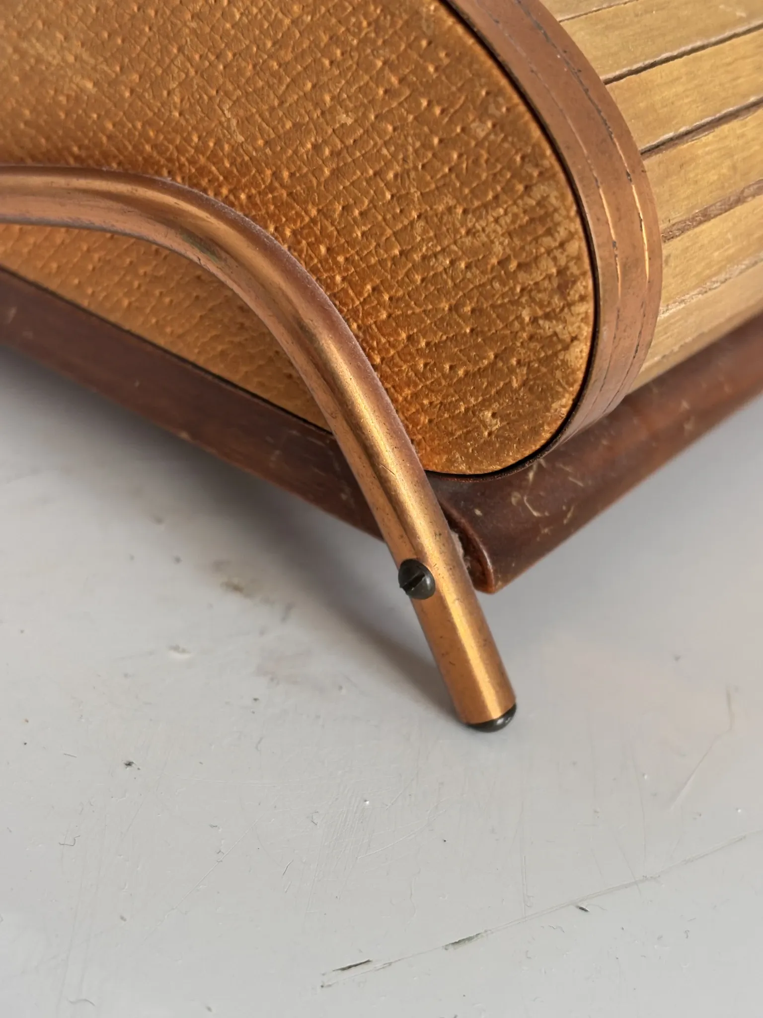 Vintage cigarette dispenser 1960 curtain box wood copper - 21 x 12 cm