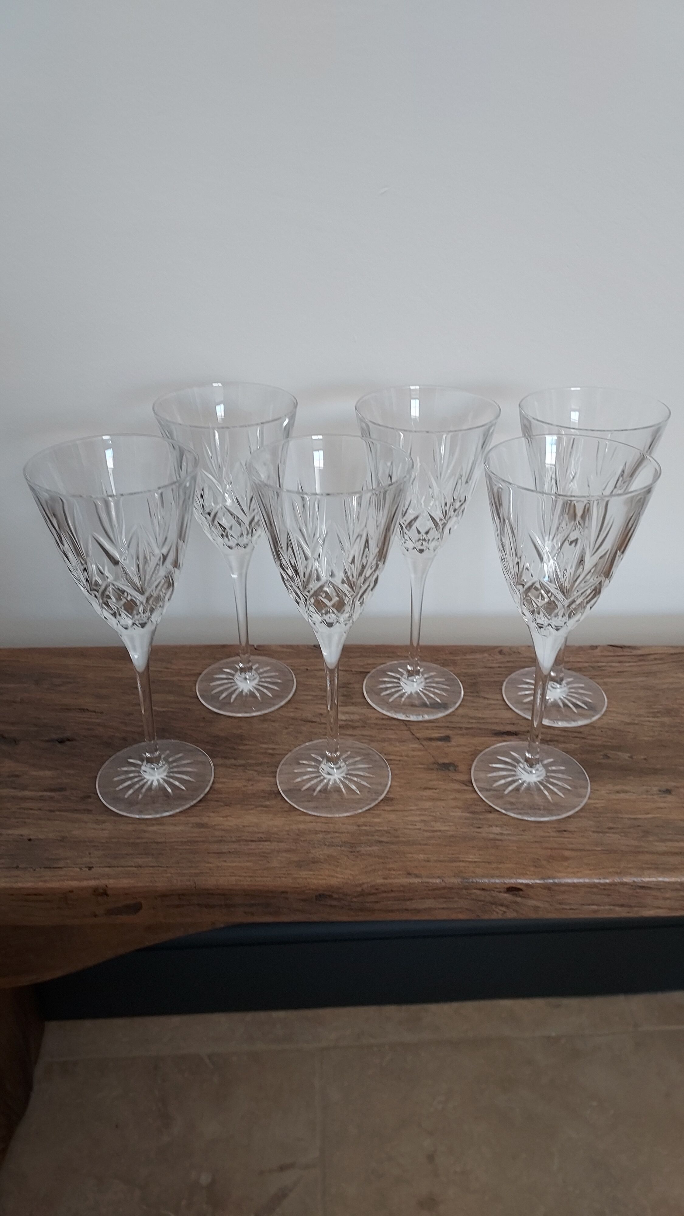 6 crystal wine glasses