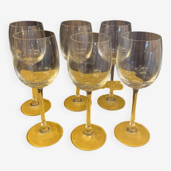 SET OF 6 WINE GLASSES ON CRYSTAL STEM IN ORIGINAL BOX