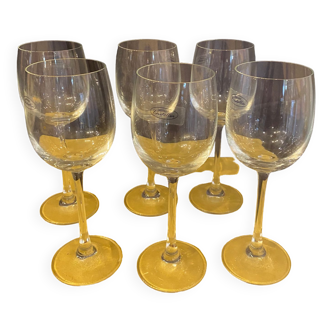 SET OF 6 WINE GLASSES ON CRYSTAL STEM IN ORIGINAL BOX