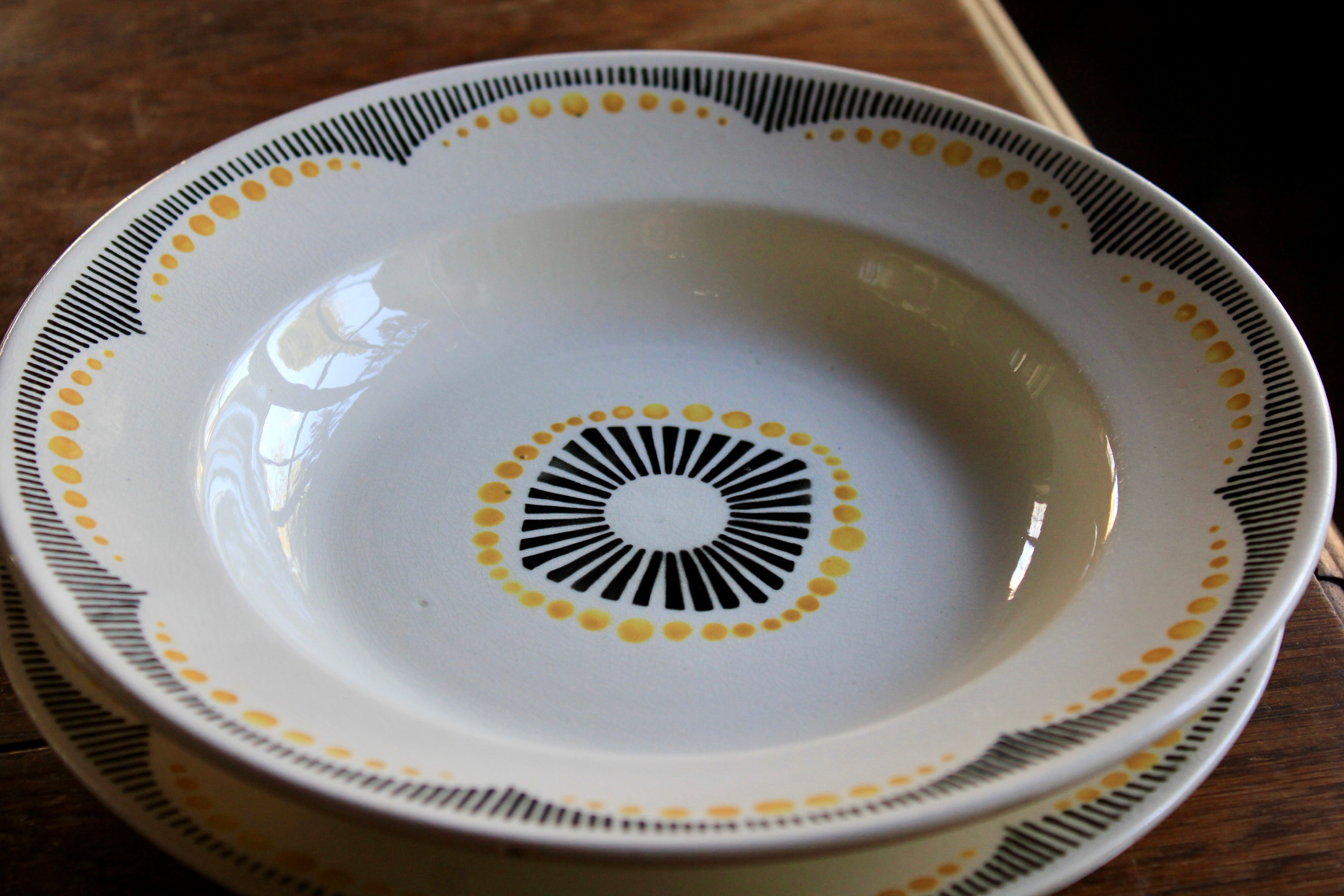 Flat plates faience 1900 Badonviller Nikito collection