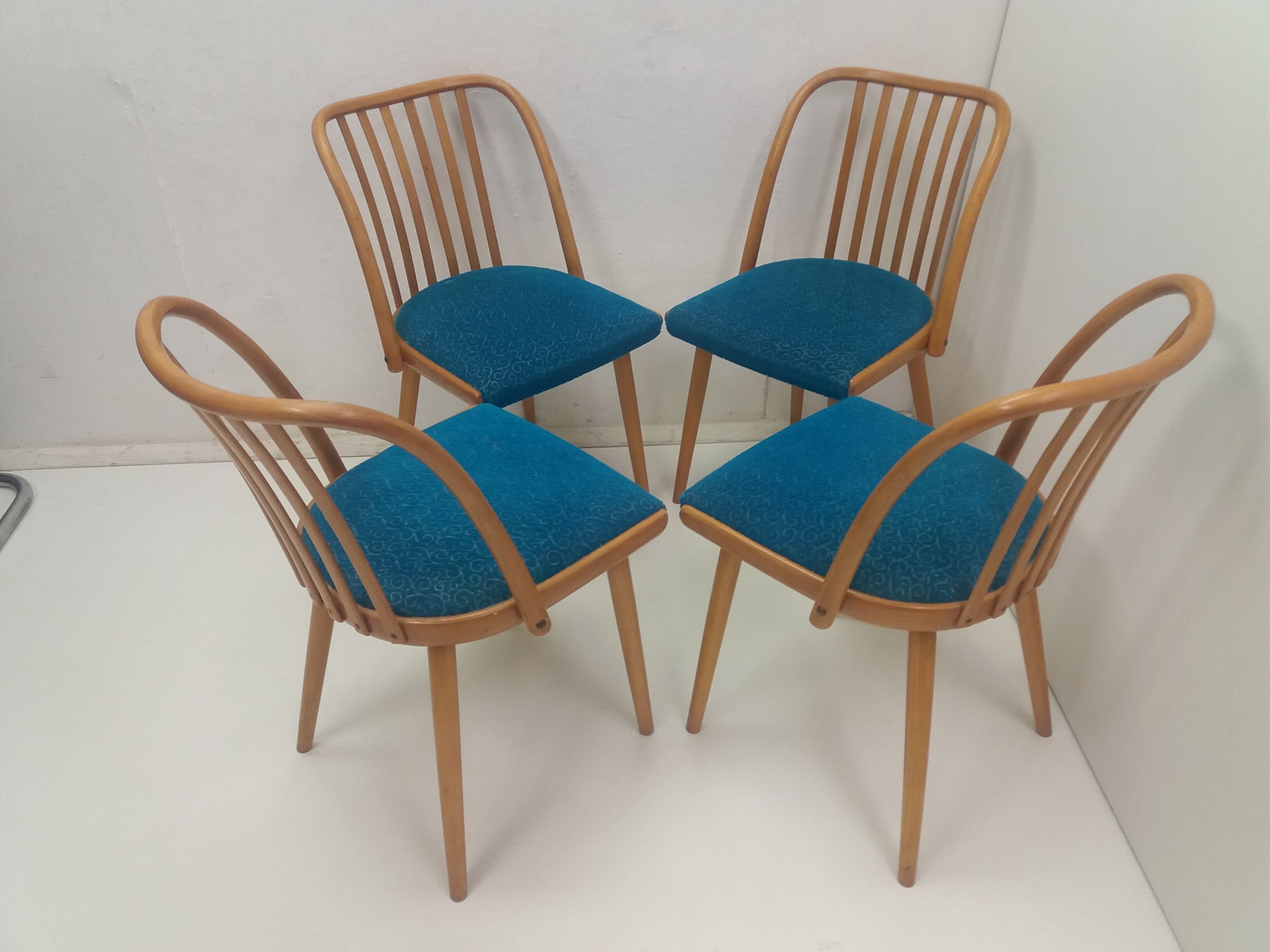 Set of 4 Design retro chair, Antonín Šuman for Ton, Czechoslovakia 1960