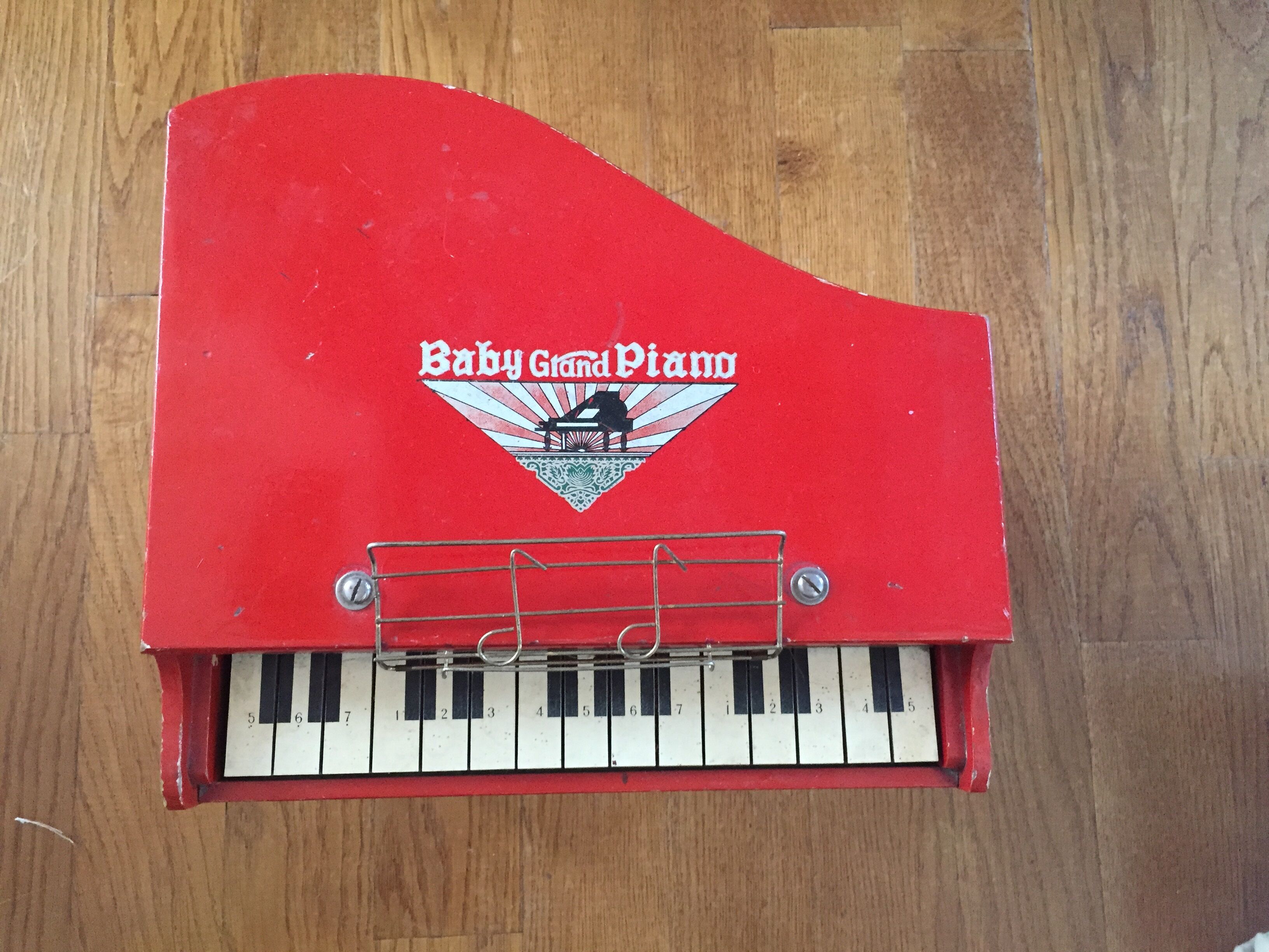 Toy piano