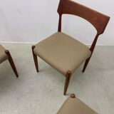 Chaises de salle à manger en teck de Midi par Bernard Petersen années 1960